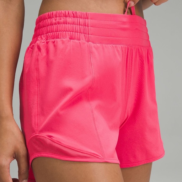 NWT Lululemon Hotty Hot High Rise Lined Short 4" Lipgloss Size 4 - Picture 6 of 10